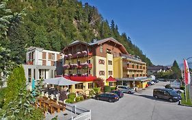 Hotel Badhaus Zell Am See 4*